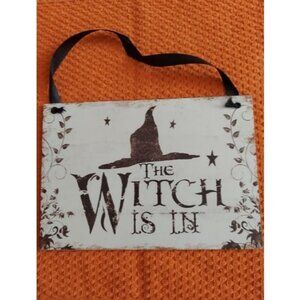 Halloween Hanging Welcome Sign Trick or Treat Wooden Plaque Board